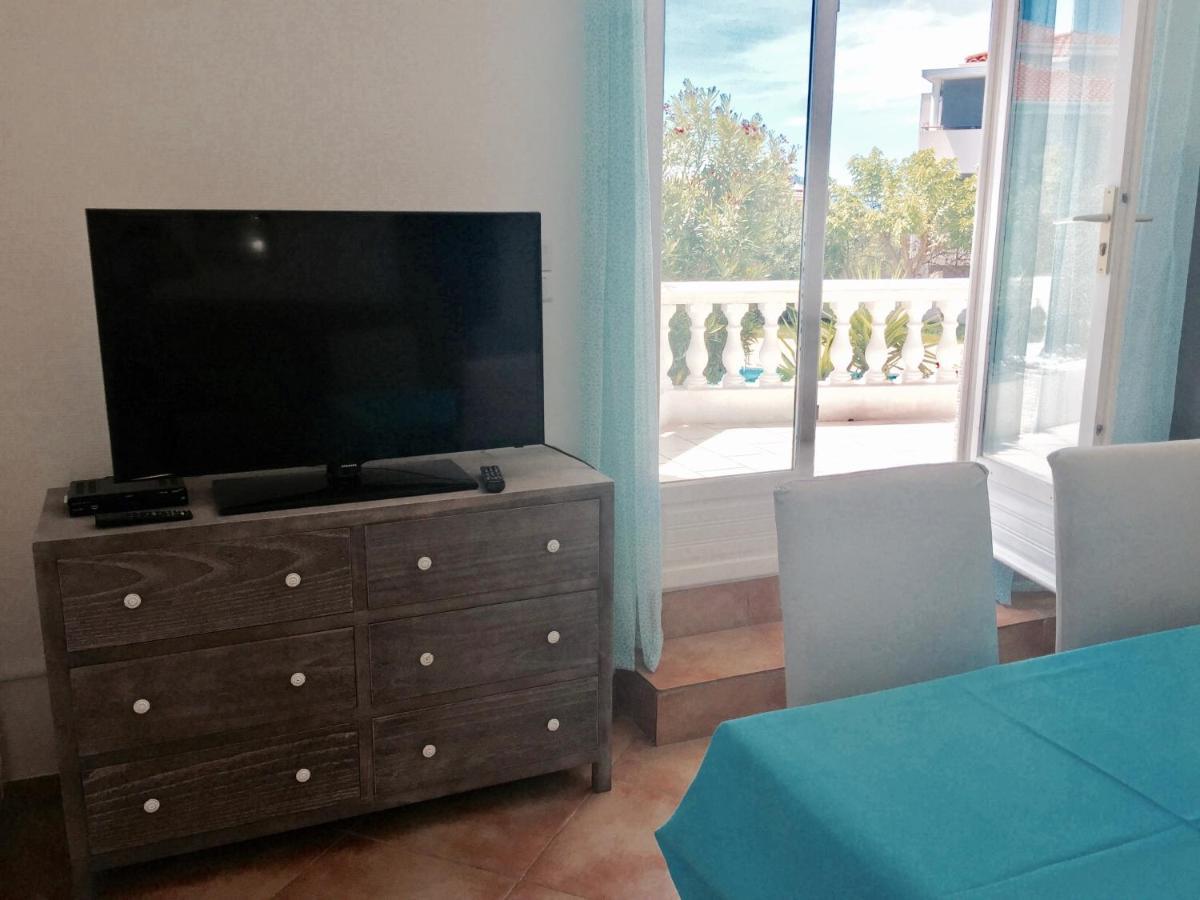 Colombier Apartment *