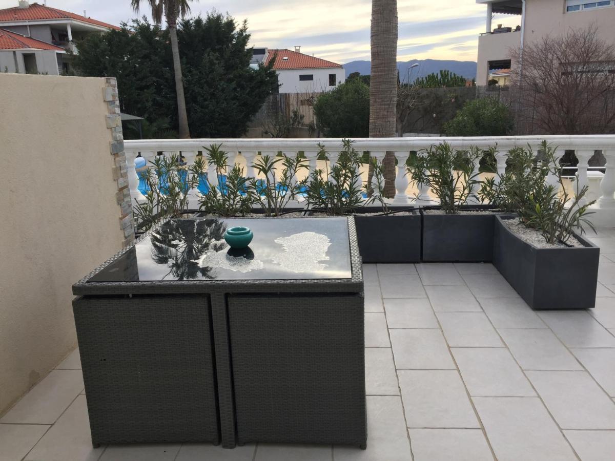 Colombier Apartment *